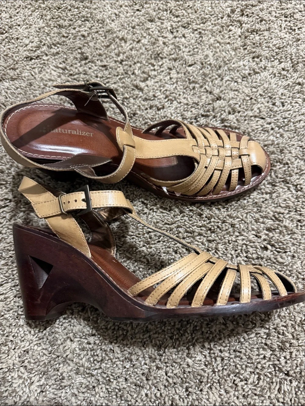 Naturalizer Beige/Tan Leather Strappy Wedge Sandals